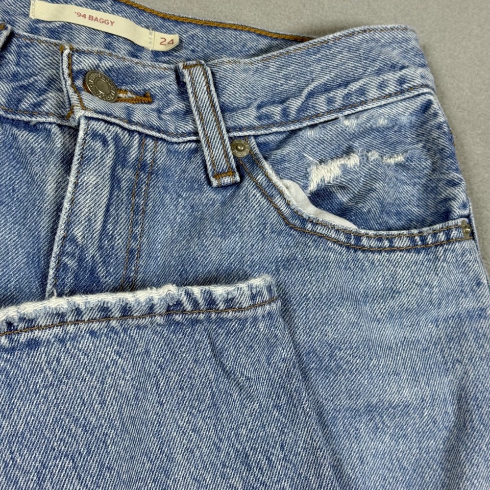 Levis 94 Baggy Distressed Light Wash High Rise Denim Jeans Blue 24